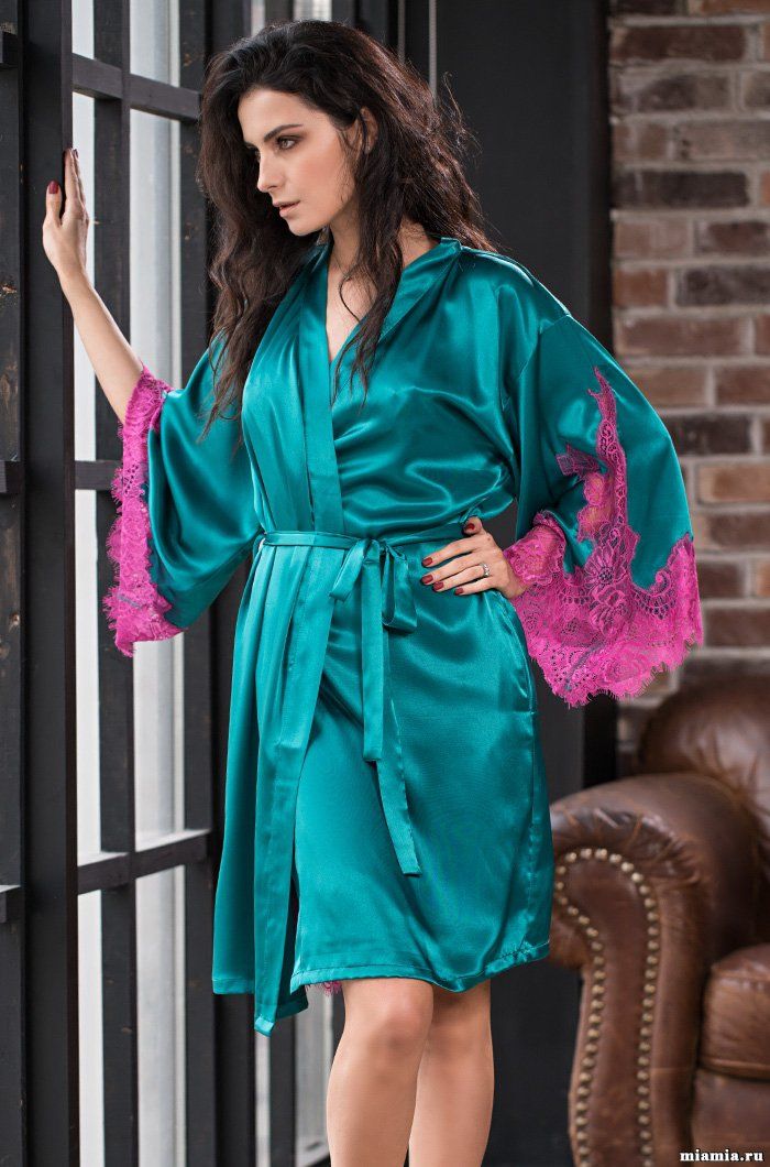 Bella 3373 Short Dressing Gown