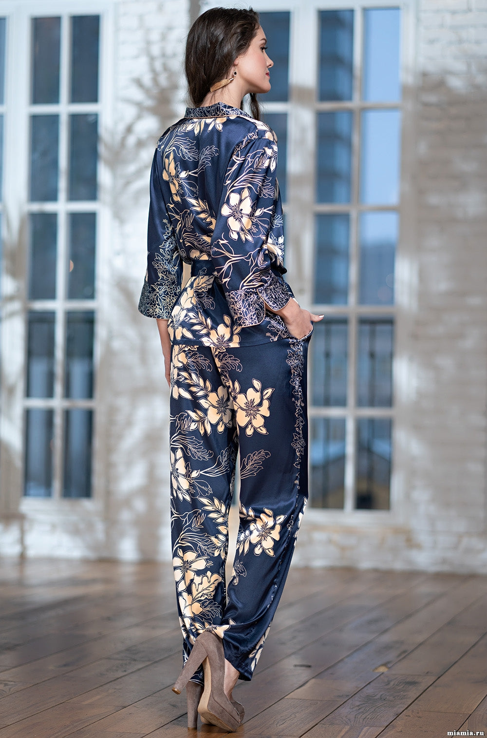 Blue-Marine 8446 Satin Trouser Set