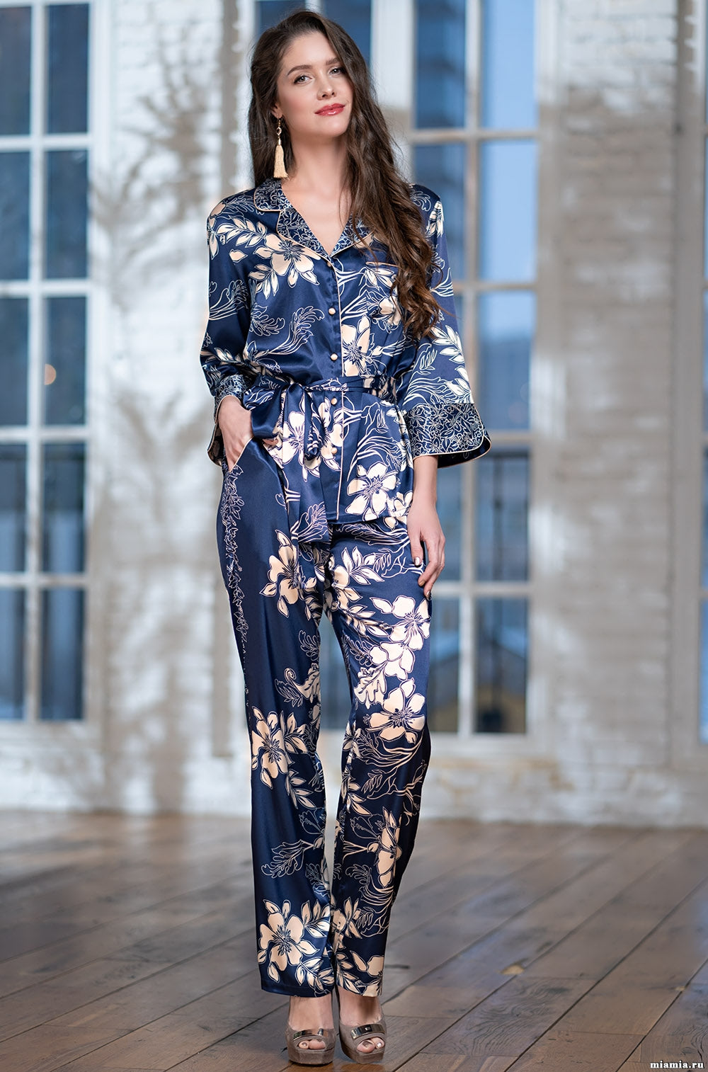 Blue-Marine 8446 Satin Trouser Set