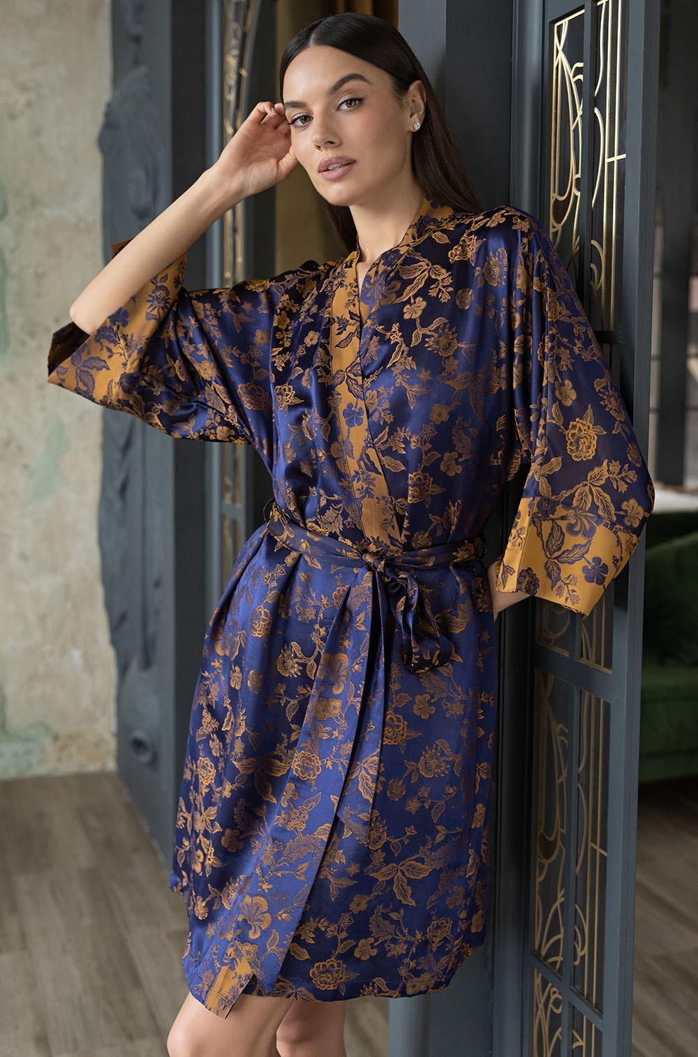 Chameleon 4053 short dressing gown