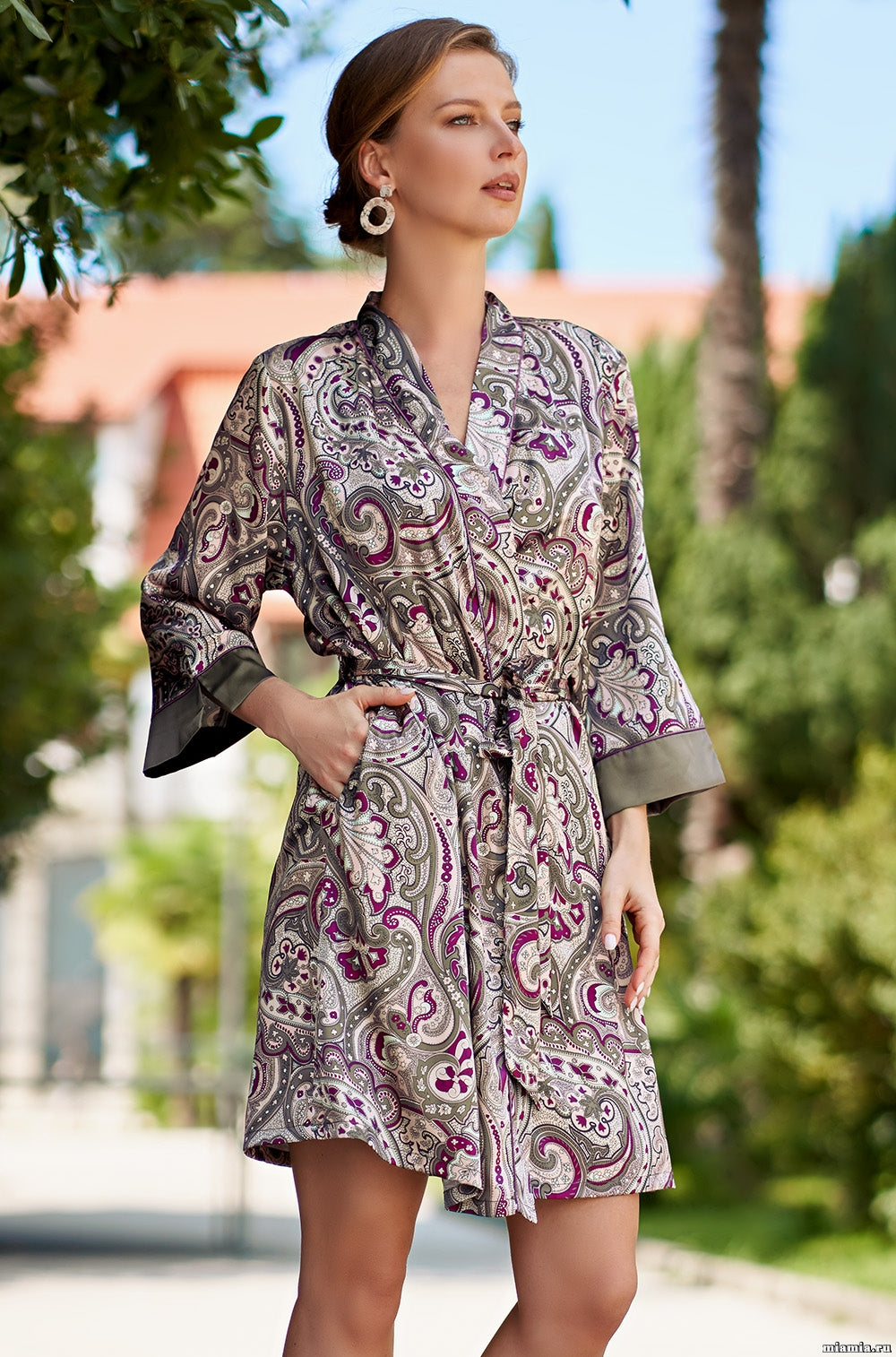 Estel 3613 Short Dressing Gown